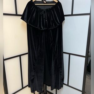 Morbid Threads velvety cloak